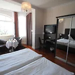 Strandhotel Hotel