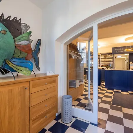 ホテル シュトラントホテル ビンツ