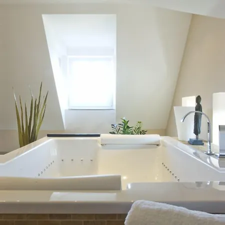 シュトラントホテル 4* ビンツ