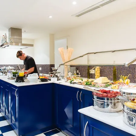 シュトラントホテル 4* ビンツ