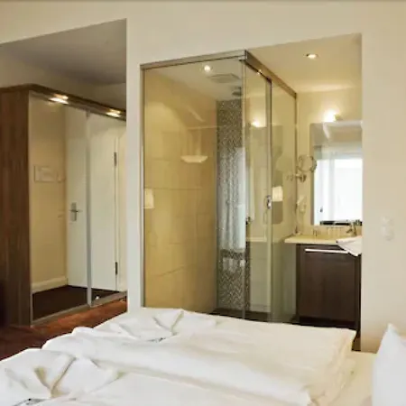 Strandhotel فندق 4*