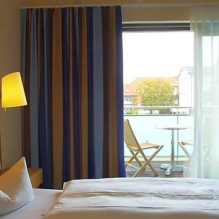 فندق Strandhotel 4*