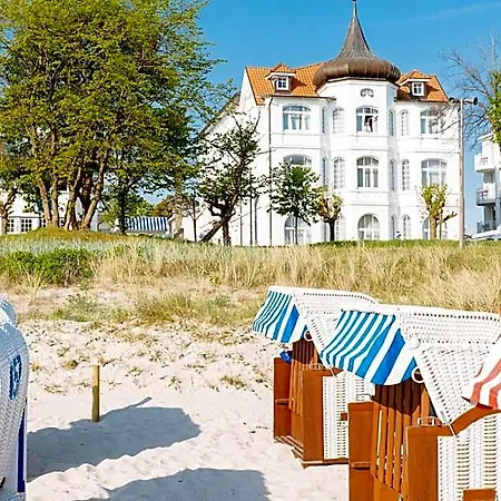 Strandhotel 4* بينز