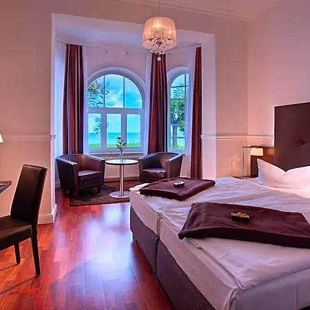 Strandhotel فندق 4*