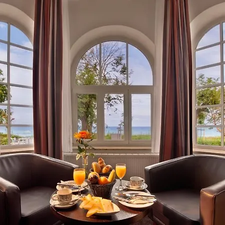 ホテル シュトラントホテル 4*