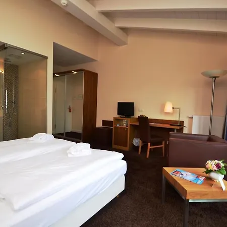 ホテル シュトラントホテル 4*