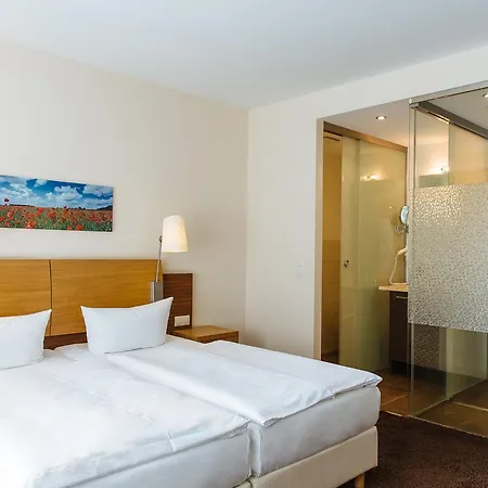 シュトラントホテル ホテル 4*