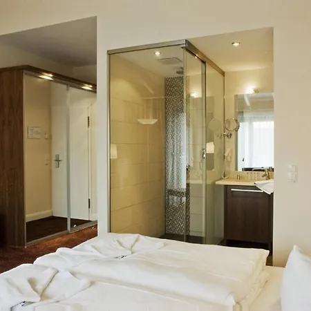 فندق Strandhotel بينز