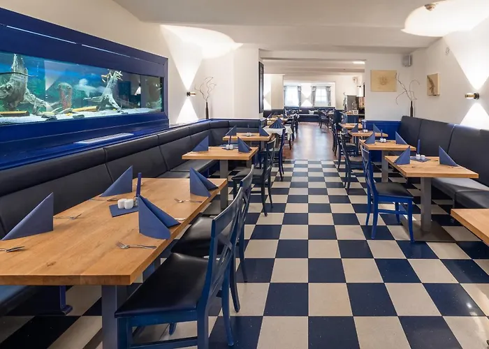 Отель Strandhotel 4*