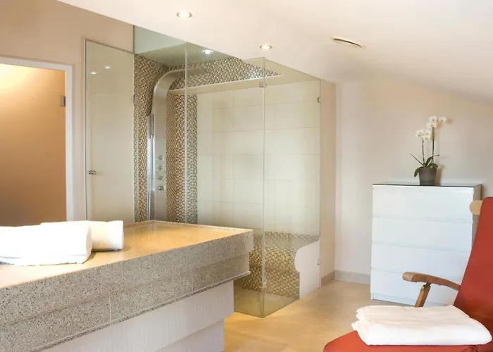 Отель Strandhotel Остзебад Бинц