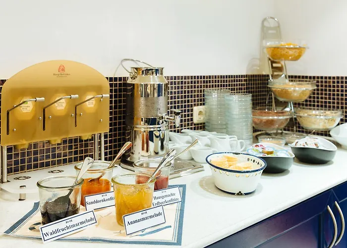 Отель Strandhotel 4*