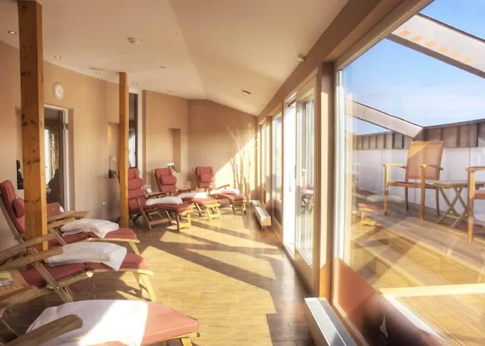 Strandhotel Отель 4*