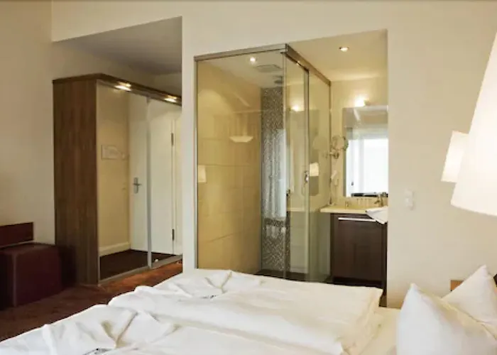 Strandhotel Hotel 4*