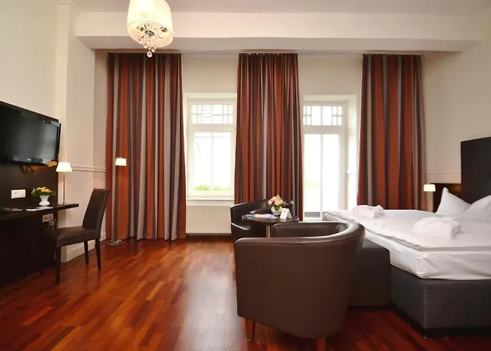 Отель Strandhotel Остзебад Бинц