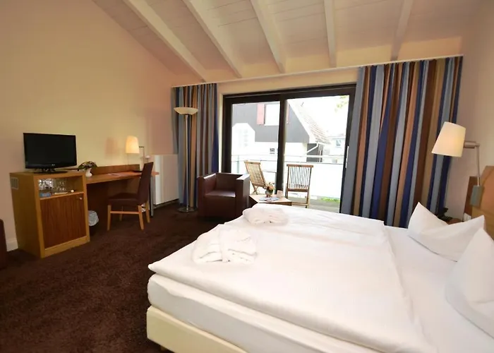 Отель Strandhotel 4*