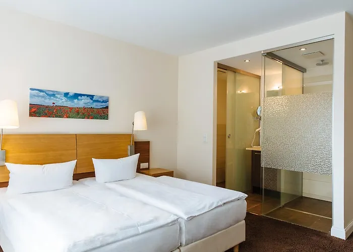 Strandhotel Отель 4*