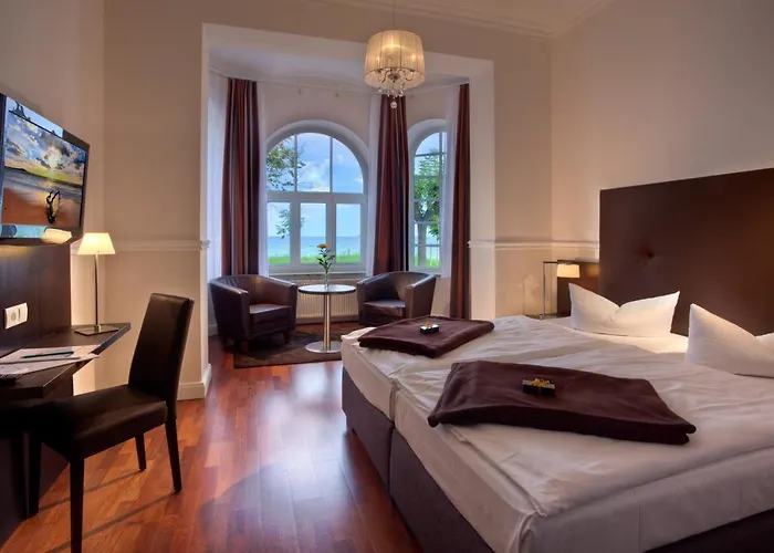 Отель Strandhotel 4*